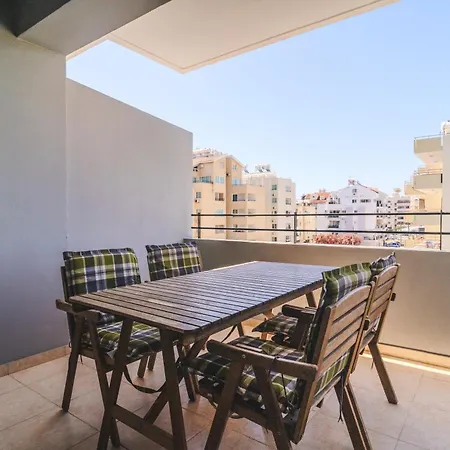 Athina Mackenzie 2 Bedroom Flat With Pool Apartamento *