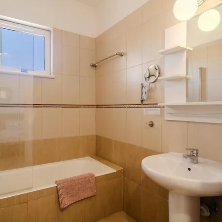 Apartamento Athina Mackenzie 2 Bedroom Flat With Pool *